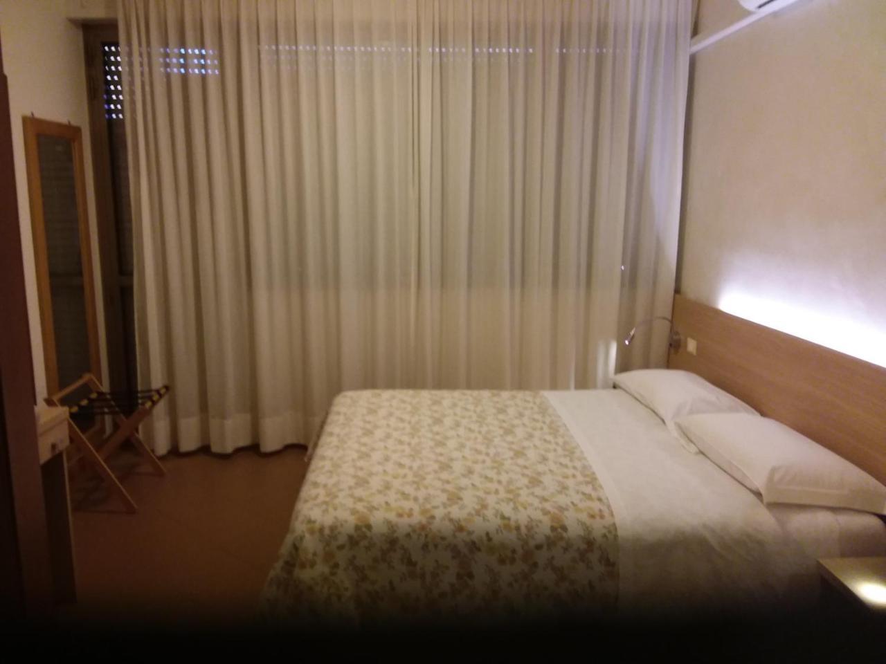 Albergo Nyers Perugia Exteriér fotografie